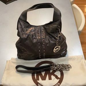 Like new Michael Kors hobo handbag.